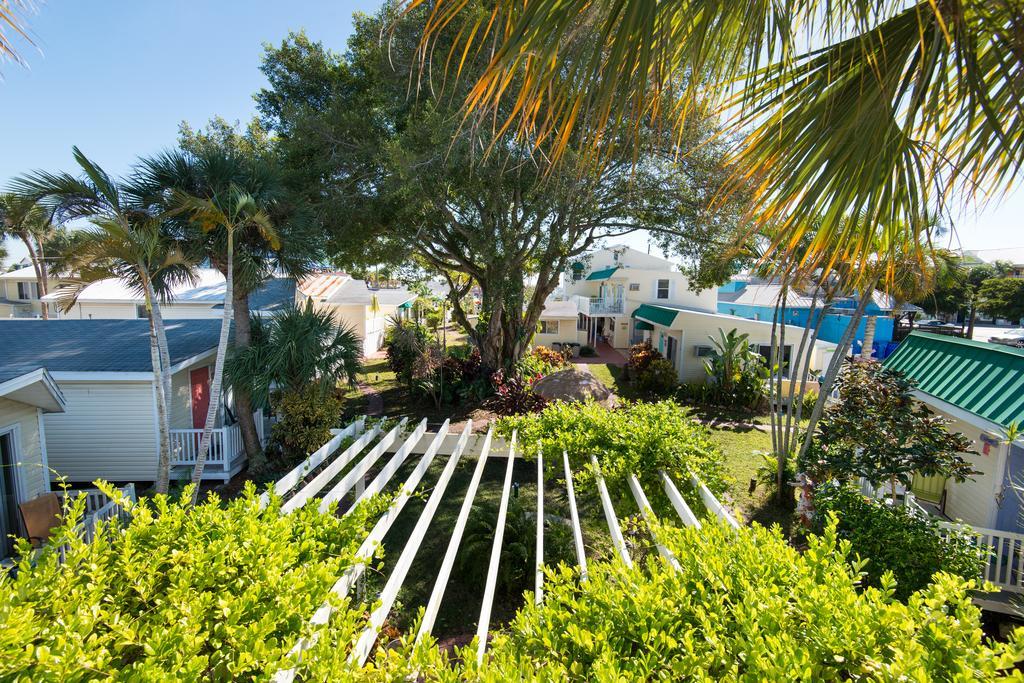 Silver Sands Villas Fort Myers Beach Exteriör bild