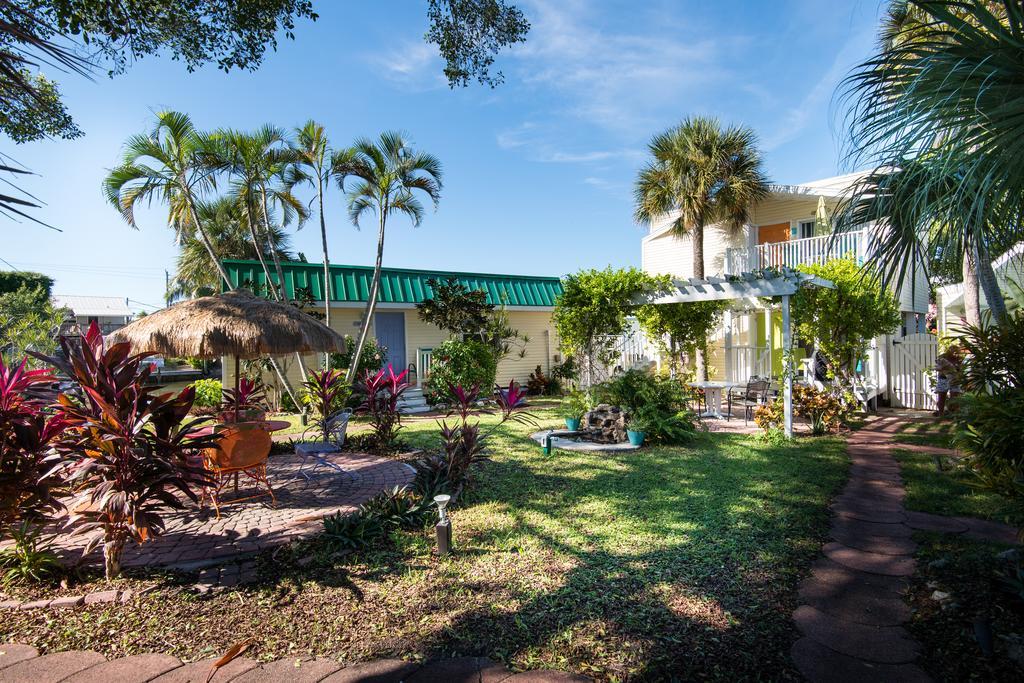 Silver Sands Villas Fort Myers Beach Exteriör bild